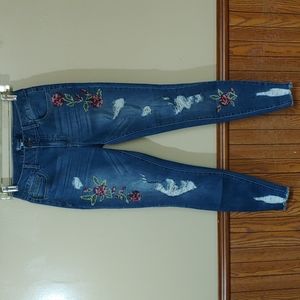 Boom Boom Jeans Vintage Distressed Skinny Jeans Junior's 5